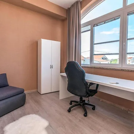 2 Bedroom In Biograd Na Moru