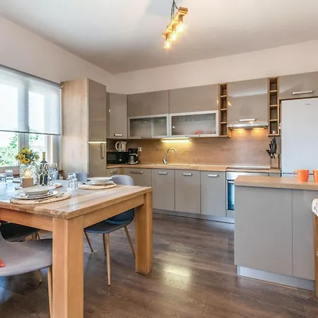 Apartment 2 Bedroom In Biograd Na Moru